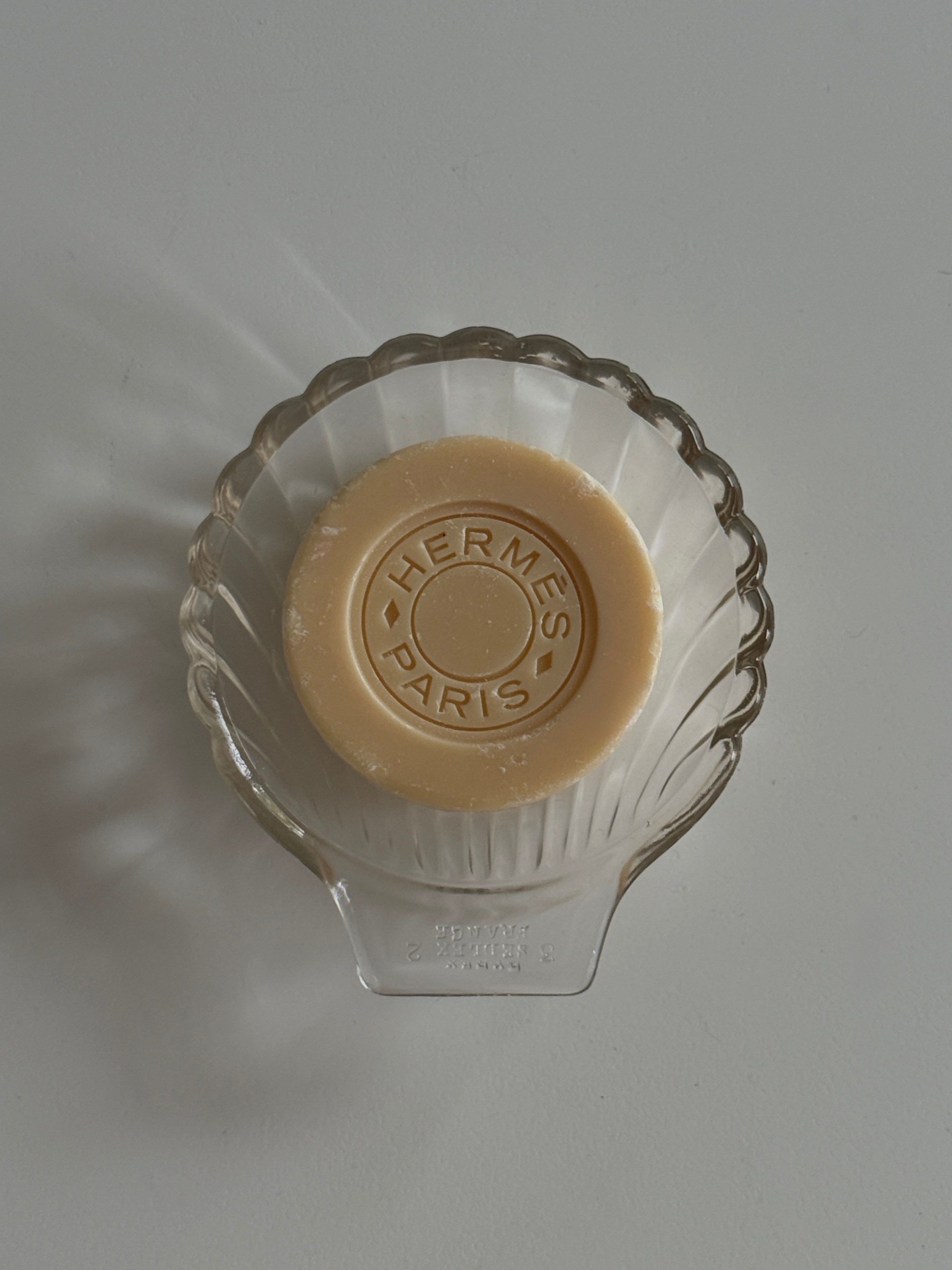 Glass Shell-Shaped Dish