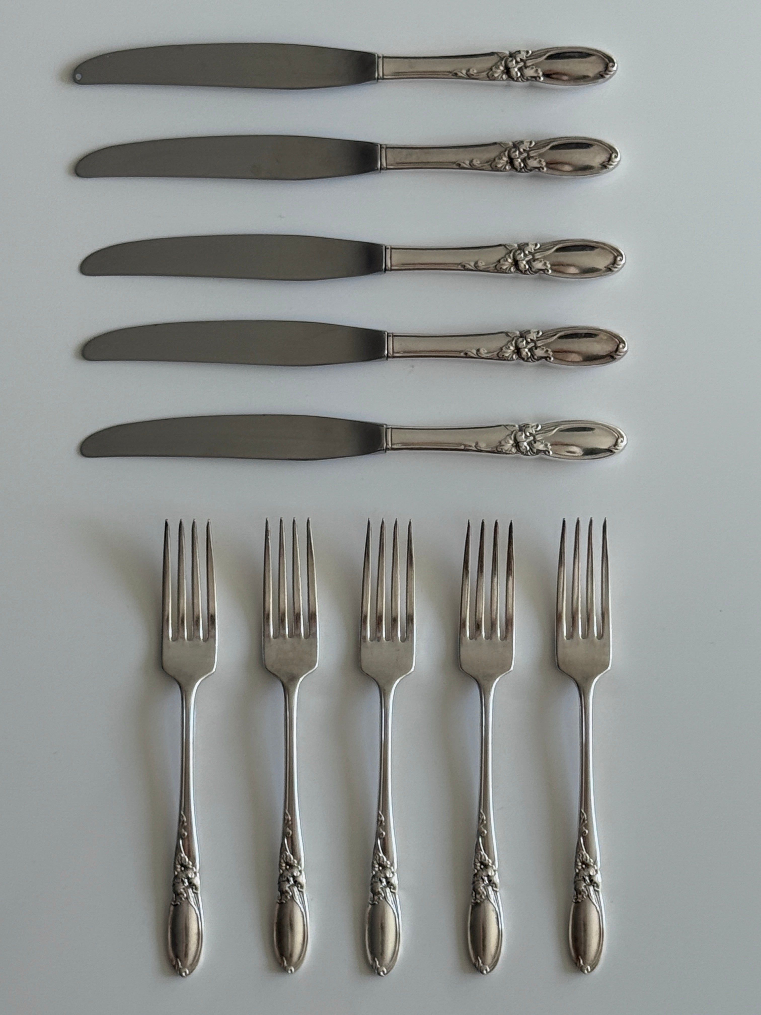 White Orchid Silver Plated Flateware set 1953 (10 pieces)