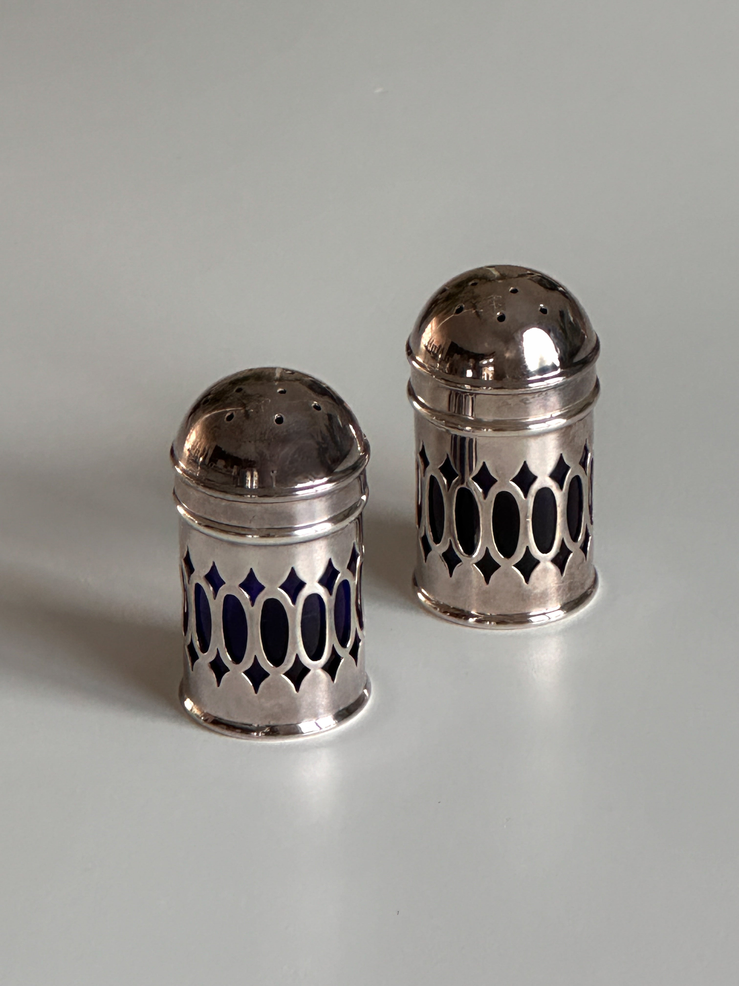 Mini Art Deco Salt/Pepper Shakers