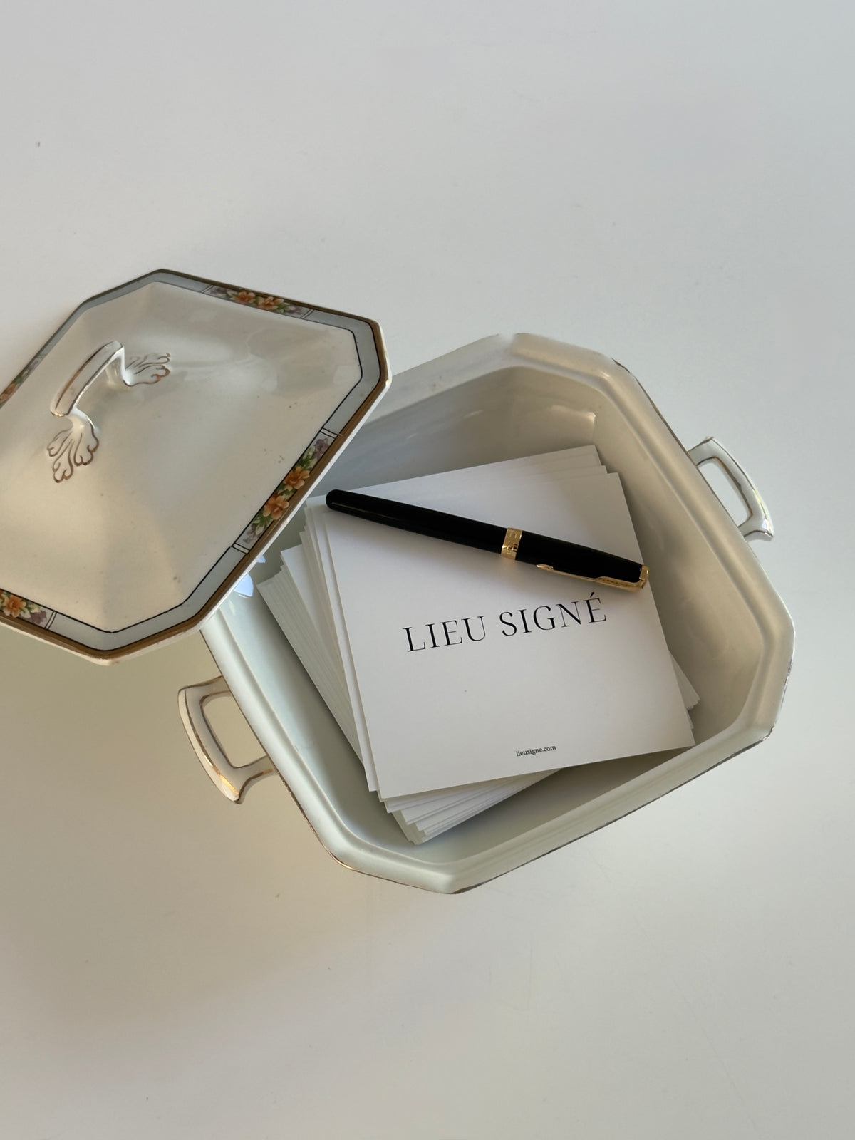 J. & G. Meakin Floral Covered Serving Dish — England