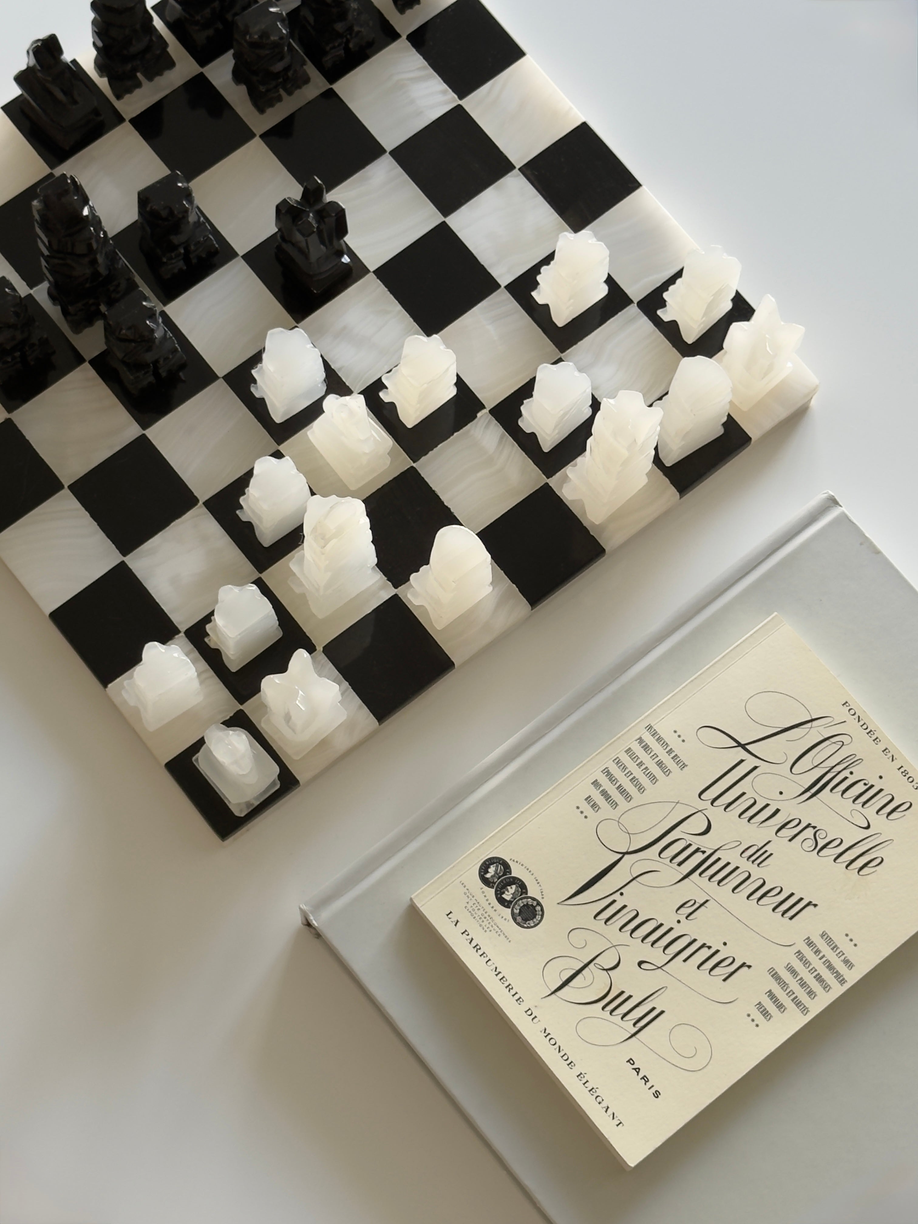 Black & White Marble Chess Set