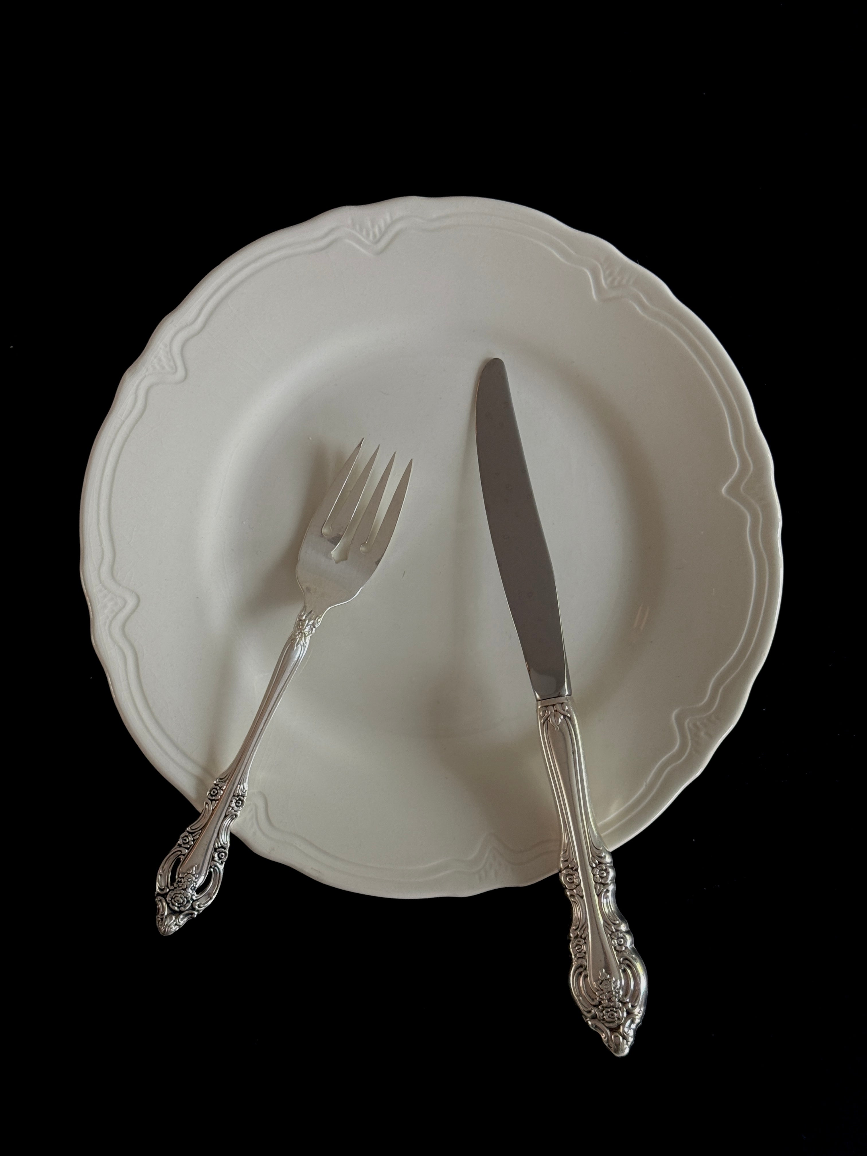 English Scalloped Dinner Plate (set of 6)