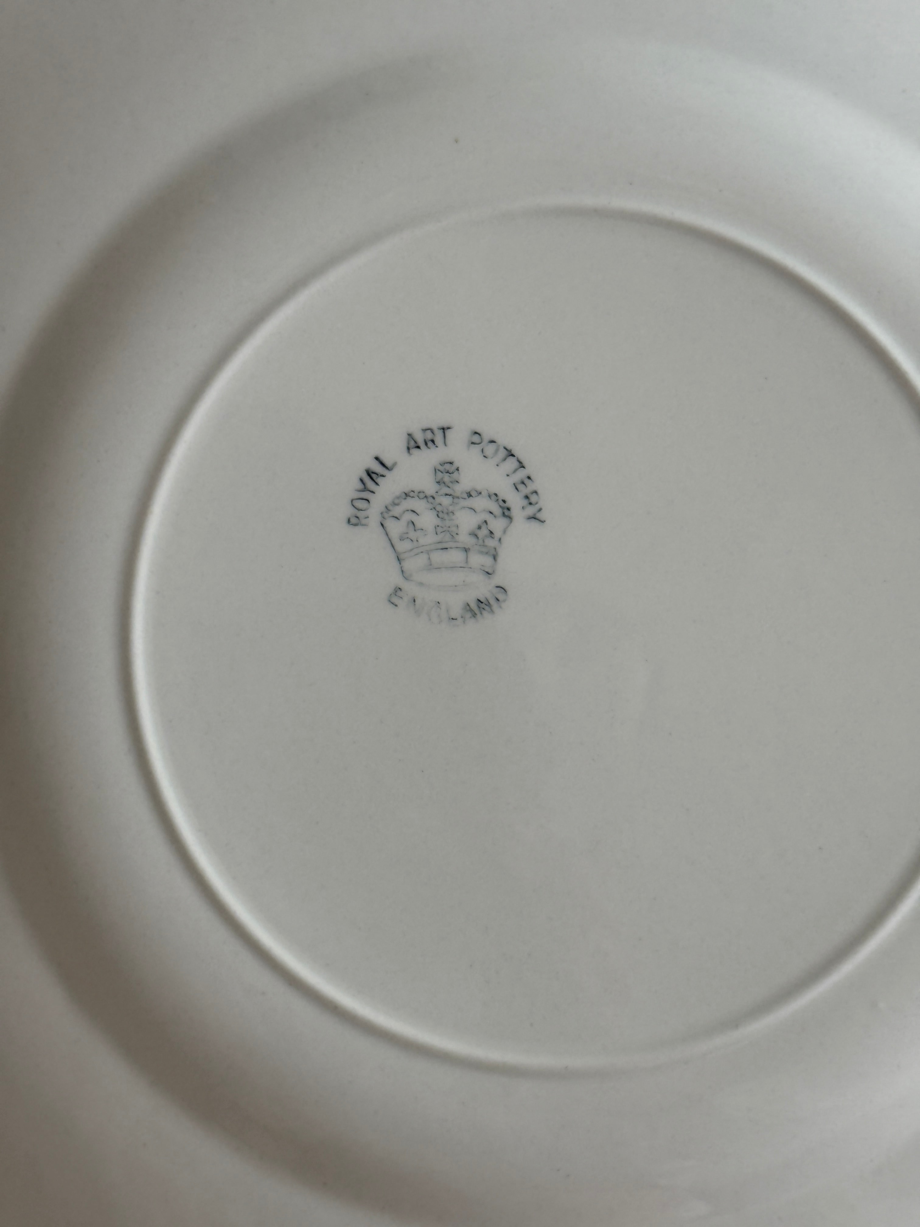 English Scalloped Dinner Plate (set of 6)