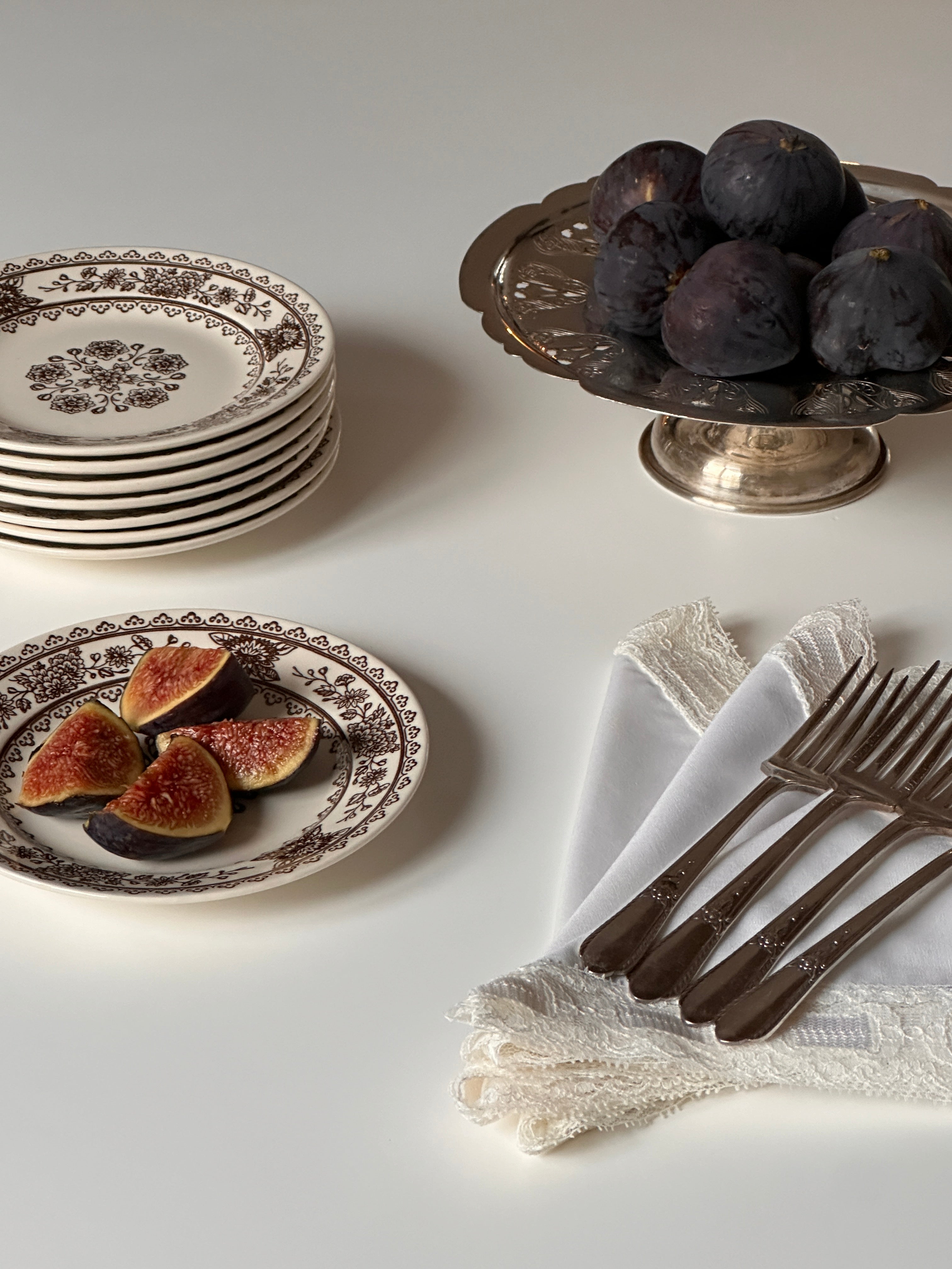 1950s Royal China Dessert Plates (set of 8)