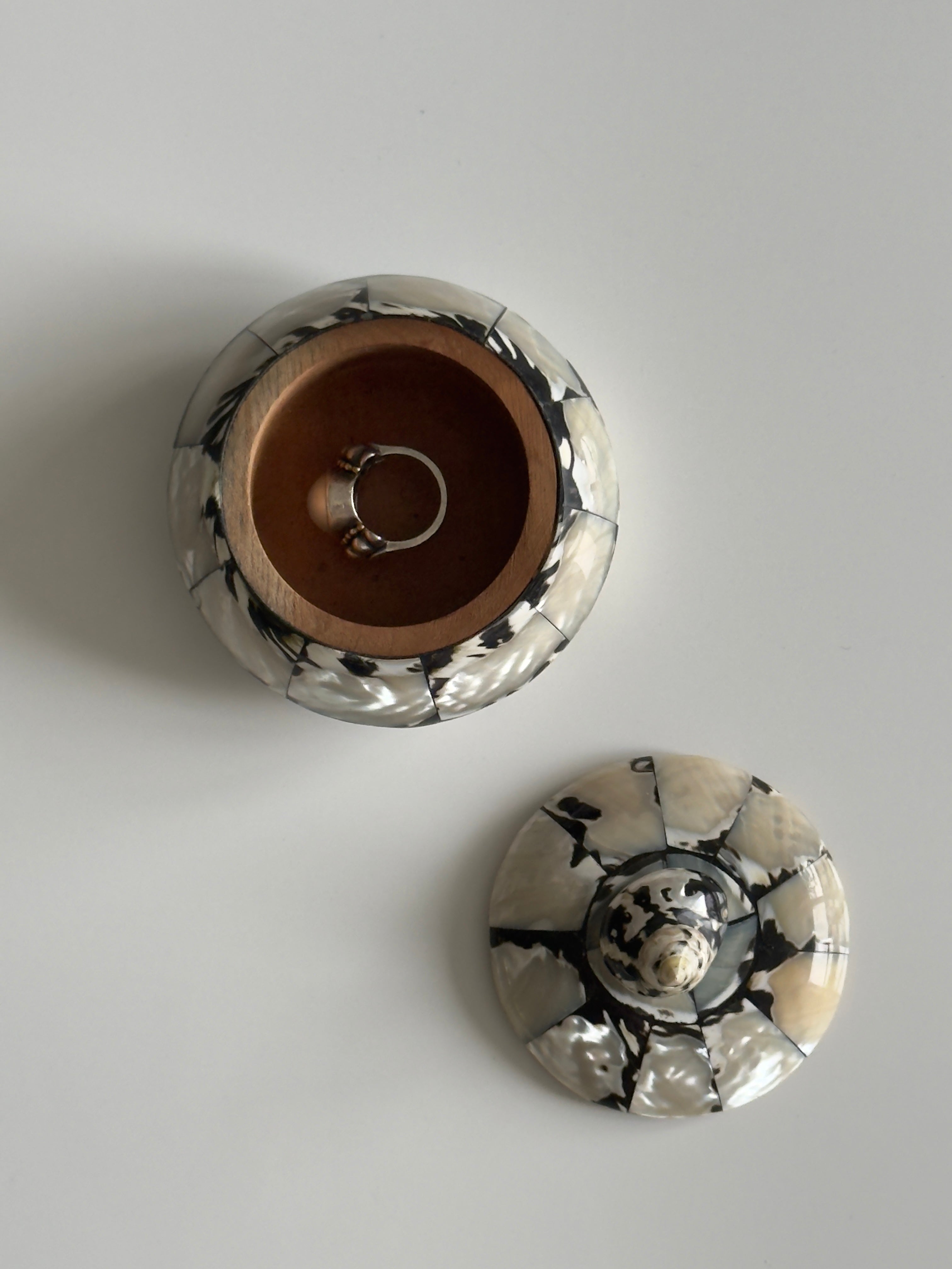 Mother-of-Pearl Seashell Jewelry Box